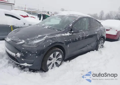 2024 Tesla Model Y Long Range Dual Motor All-Wheel Drive from USA, damaged, VIN 7SAYGDEEXRA251052